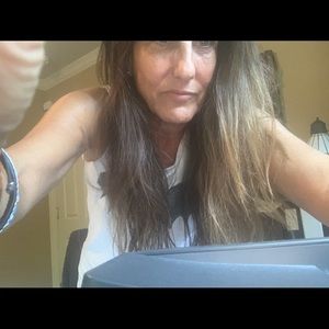 Meet your Posher, Linda